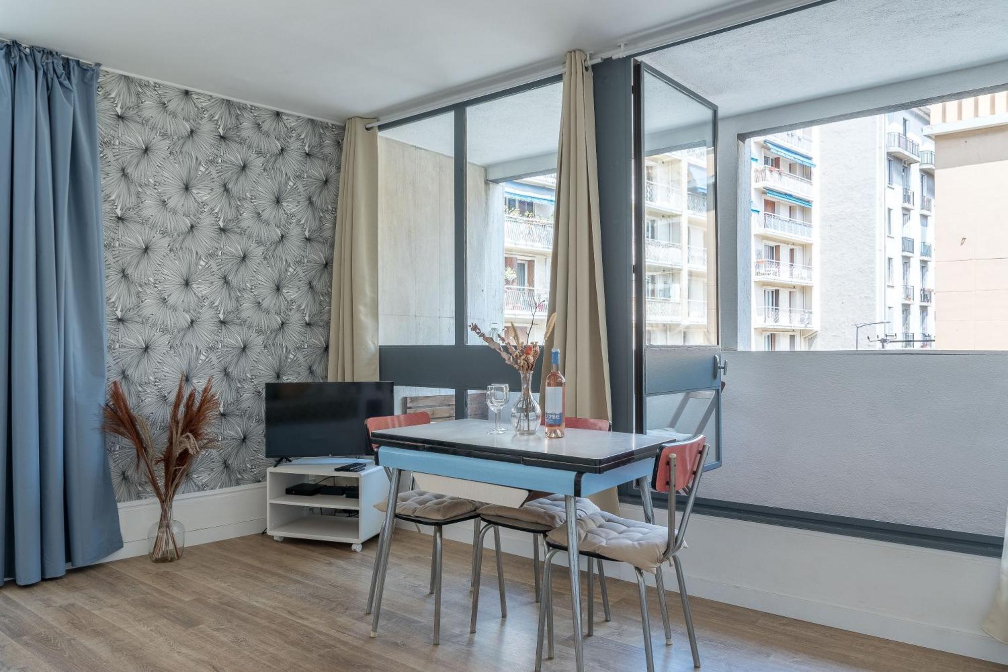 *las Flores* Joli Avec Balcon Apartment